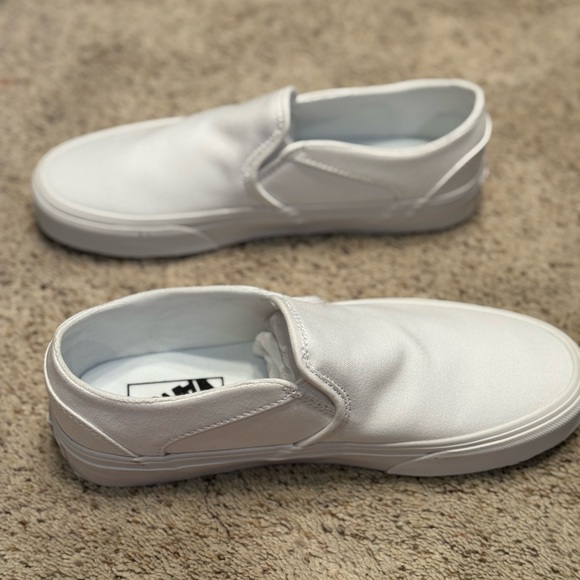 Vans White Slip-On Sneakers Size 8W - Picture 2 of 4